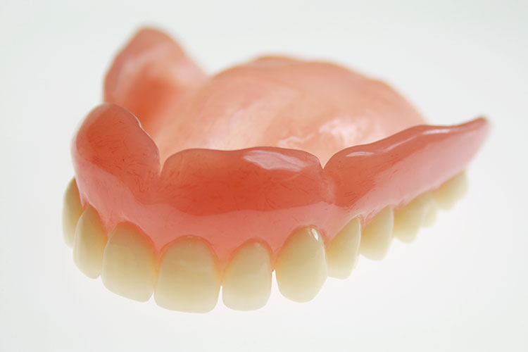 シリコン製義歯